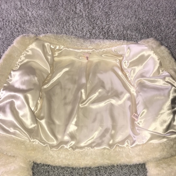 NWOT Victoria's Secret Sherpa Denim Style Jacket Size Small - Picture 9 of 11